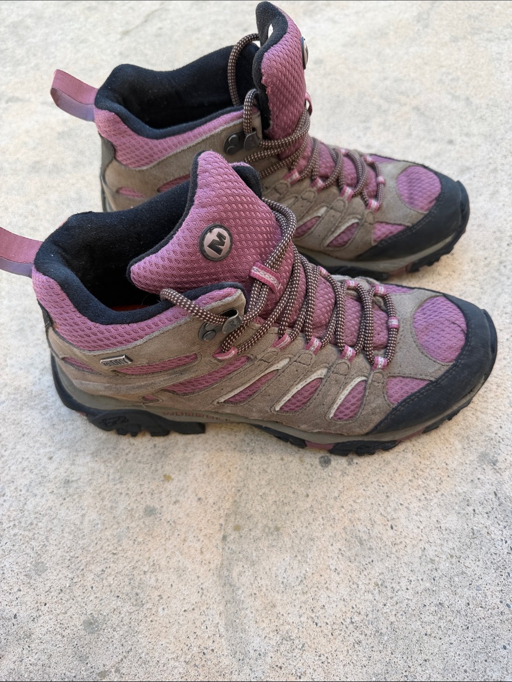 Merrell Women's Moab 2 Mid Vibram Boulder/Blush Waterproof Hiking Boots Size 9.5 - Picture 3 of 10